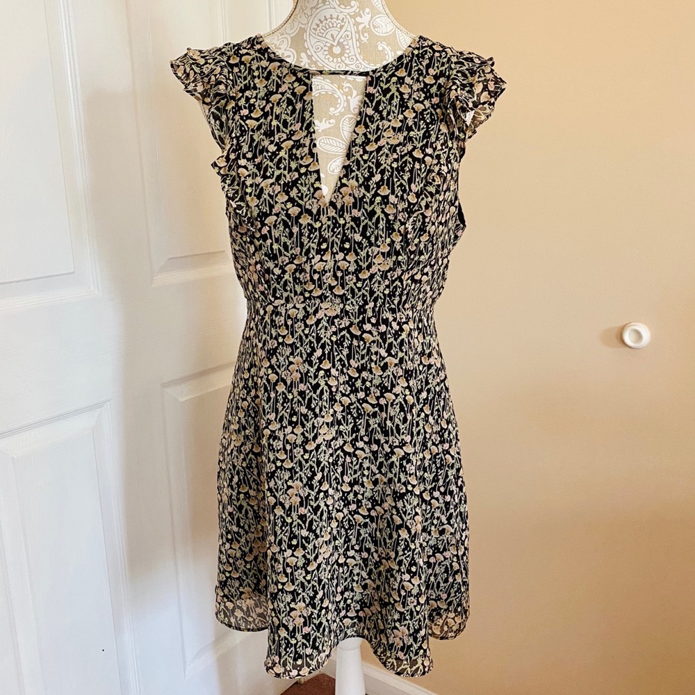 NWT BCBG Dress • Floral Pattern
